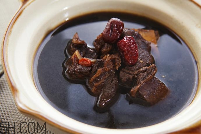 熟地黃與生地黃有什么區(qū)別？熟地黃有什么做法？