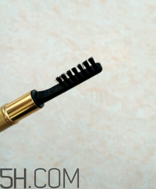 歐蒙睫毛膏和火烈鳥哪個(gè)好?歐蒙睫毛膏好用嗎？