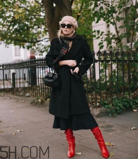 冬天穿裙子怎么搭配？冬天穿裙子搭配圖