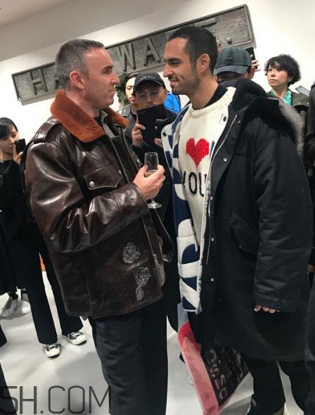 raf simons與dover street聯(lián)名東京獨占款毛衣多少錢_在哪買？