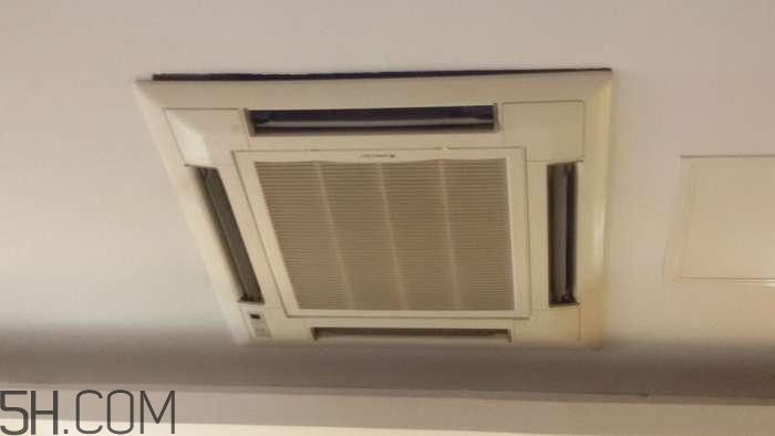 冬天用哪種類型的空調(diào)比較好？冬天用吸頂式空調(diào)好嗎？