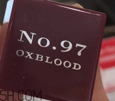 burberry牛血色適合黃皮嗎？burberry巴寶莉牛血色多少錢