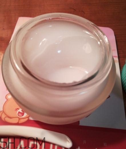 春紀(jì)乳酸君保濕凝露好用嗎？春紀(jì)乳酸君保濕凝露評測