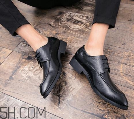 皮鞋曬過后變硬怎么辦？皮鞋曬掉色了怎么辦？