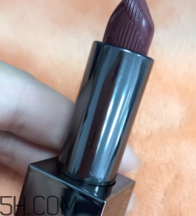 burberry口紅97和93哪個好看？burberry巴寶莉97和93對比