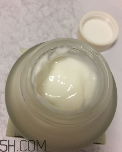 法蘭琳卡清透補水霜好用嗎_法蘭琳卡清透補水霜評測 法蘭琳卡清透補水霜好用嗎_法蘭琳卡清透補水霜評測