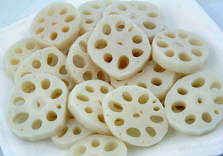 鐵鍋炒藕發(fā)黑了能吃嗎？為什么不能用鐵鍋炒藕？