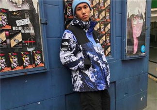 supreme與the north face雪山聯(lián)名多少錢(qián)_上身效果