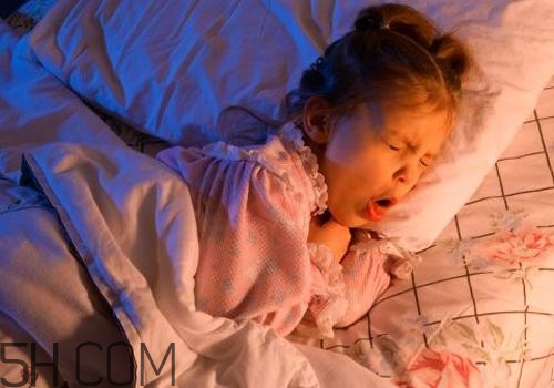 小孩咳嗽是什么原因？小孩咳嗽吃什么好？