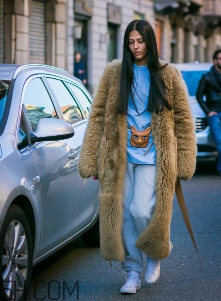 冬天運(yùn)動(dòng)褲配什么鞋子？冬天穿運(yùn)動(dòng)褲怎樣搭配鞋子？