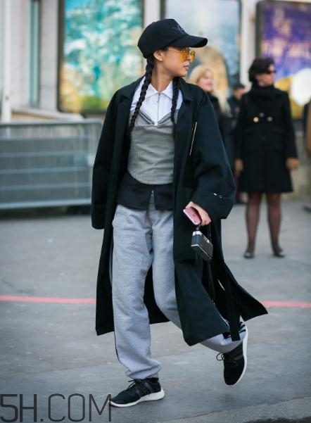 冬天運(yùn)動(dòng)褲配什么鞋子？冬天穿運(yùn)動(dòng)褲怎樣搭配鞋子？