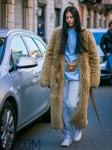 冬天運(yùn)動(dòng)褲配什么上衣？冬天穿運(yùn)動(dòng)褲怎么搭配？