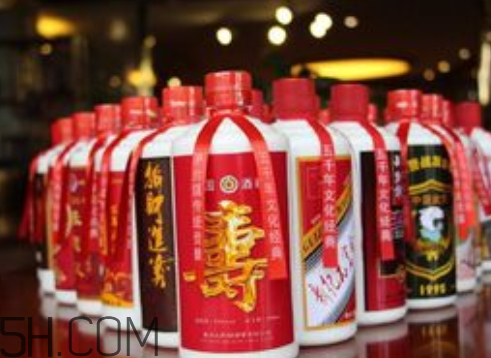 十斤白酒放多少冰糖 10斤白酒放多少冰糖 十斤白酒放多少冰糖 10斤白酒放多少冰糖