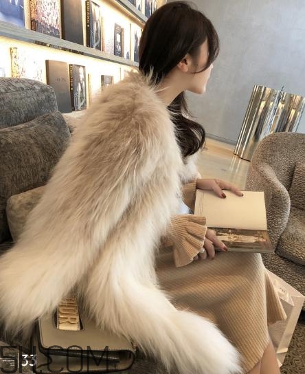 皮草能用洗衣機(jī)洗嗎？皮草可以用洗衣液洗嗎？