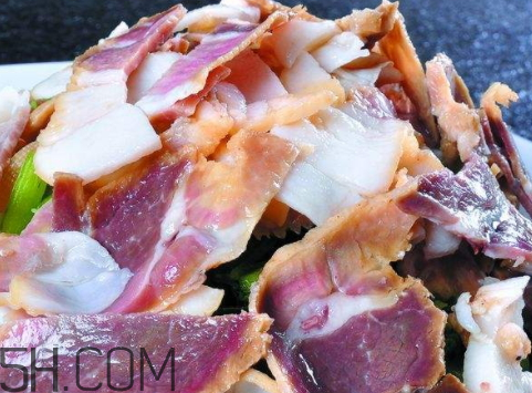 咸肉變黃了能吃嗎 咸肉發(fā)黃怎么辦 咸肉變黃了能吃嗎 咸肉發(fā)黃怎么辦