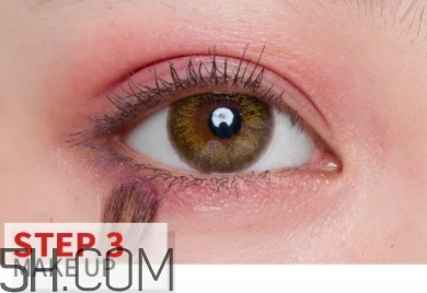 玫紅色口紅配什么眼影？玫紅色口紅眼影顏色搭配