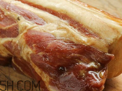 咸肉什么時(shí)候腌最好 咸肉什么季節(jié)腌制 咸肉什么時(shí)候腌最好 咸肉什么季節(jié)腌制