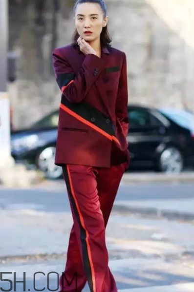 勃艮第紅怎么搭配？勃艮第色搭配什么顏色好看？