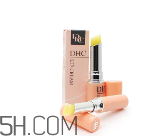 冬季如何選擇潤唇膏？天天涂唇膏的壞處