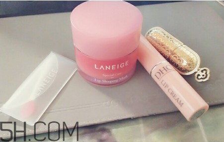 經(jīng)常用唇膜對(duì)唇好嗎？唇膜為什么不能當(dāng)唇膏用？