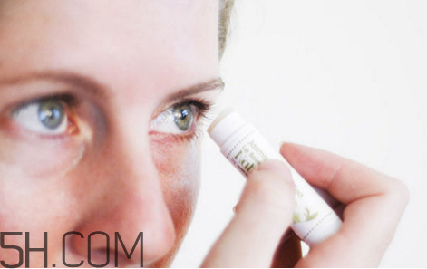 唇膜可以當(dāng)潤唇膏用嗎？唇膜跟唇膏的區(qū)別