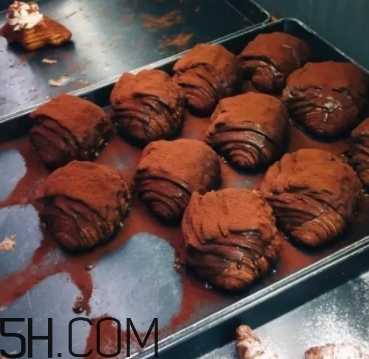 臟臟包哪里買？網(wǎng)紅巧克力臟臟包店鋪地址