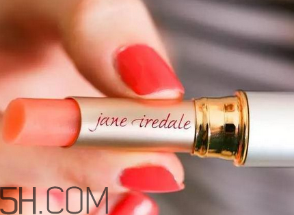 雪花秀唇膏好用嗎？適合口紅打底的潤唇膏