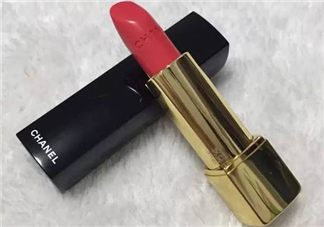 香奈兒chanel豆沙色是幾號？香奈兒43和紀梵希304哪個好看？