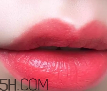 橘紅色口紅是什么顏色？橘紅色口紅試色效果圖