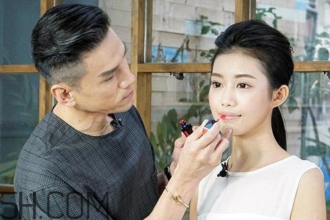 反咬唇妝是什么樣的？染唇妝和咬唇妝的區(qū)別