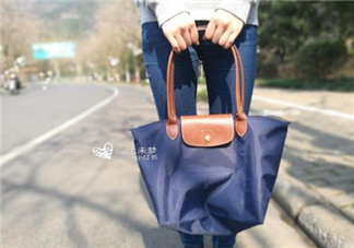 瓏驤餃子包多少錢？longchamp餃子包價(jià)格