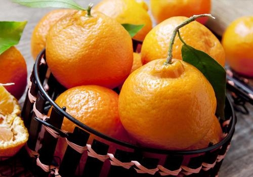 來(lái)月經(jīng)可以吃橘子嗎？來(lái)月經(jīng)吃橘子好不好？
