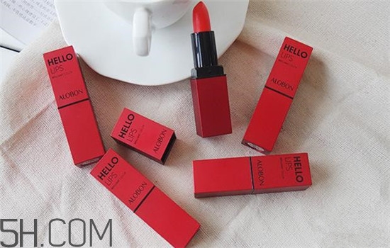 秋冬適合涂什么顏色的口紅？怎么涂口紅持久不掉色？