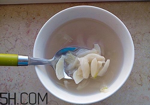 大蒜泡冰糖怎么做？大蒜泡冰糖真的能治腎虛嗎？