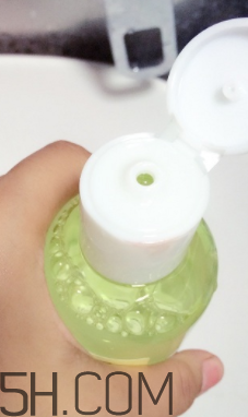 韓束卸妝水能卸干凈嗎？韓束卸妝水刺激嗎？