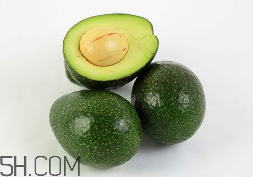 百香果和牛油果可以一起吃嗎？百香果和牛油果一起吃有什么好處呢？