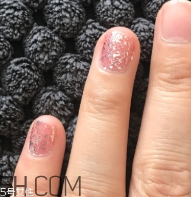 candy moyo和miss candy區(qū)別 膜玉和糖果小姐哪個(gè)好？