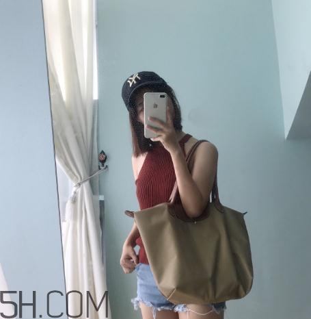 瓏驤餃子包多少錢？longchamp餃子包價(jià)格