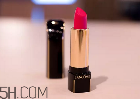 涂口紅前用bb打底可以嗎？最近比較火的口紅品牌有哪些？