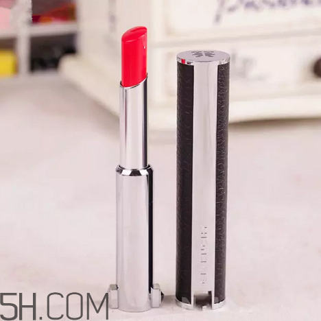 涂口紅前用bb打底可以嗎？最近比較火的口紅品牌有哪些？