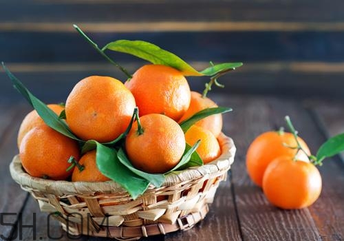 來(lái)月經(jīng)可以吃橘子嗎？來(lái)月經(jīng)吃橘子好不好？