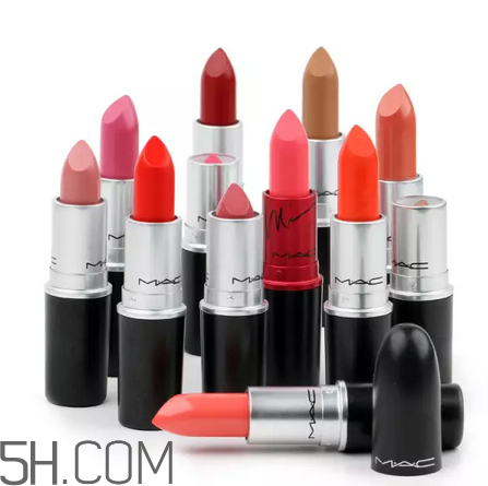 涂口紅前用bb打底可以嗎？最近比較火的口紅品牌有哪些？