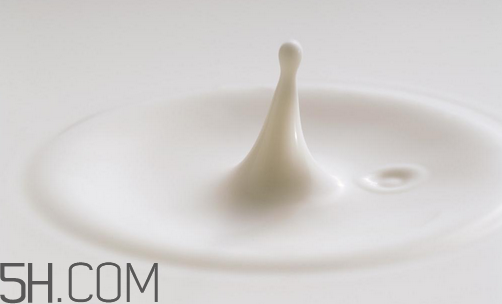 牛奶過期了可以洗臉嗎？洗臉可以用過期的牛奶嗎？