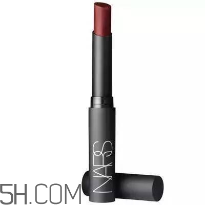 涂口紅前用bb打底可以嗎？最近比較火的口紅品牌有哪些？