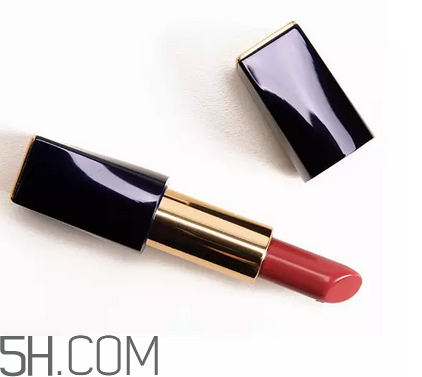 涂口紅前用bb打底可以嗎？最近比較火的口紅品牌有哪些？