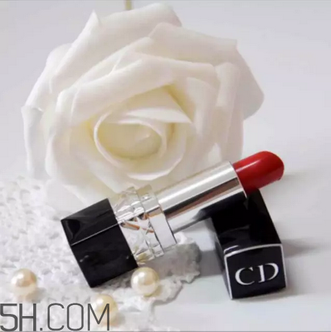 涂口紅前用bb打底可以嗎？最近比較火的口紅品牌有哪些？