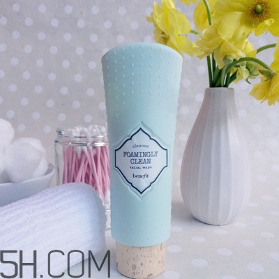 貝玲妃什么產(chǎn)品好用？貝玲妃的化妝品怎么樣？