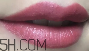 mac brick o la老氣嗎？mac brick o la適合黃皮嗎？