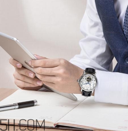 海鷗手表怎么調(diào)時間？海鷗手表怎么調(diào)日歷？