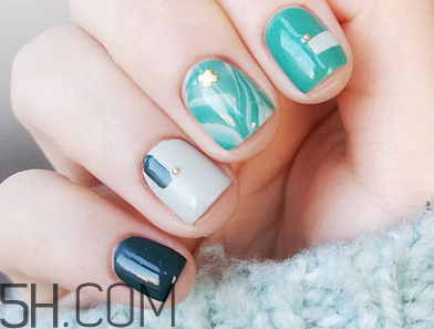 指甲軟是怎么回事？冬季美甲什么顏色好看？